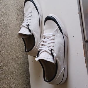 Converse low top